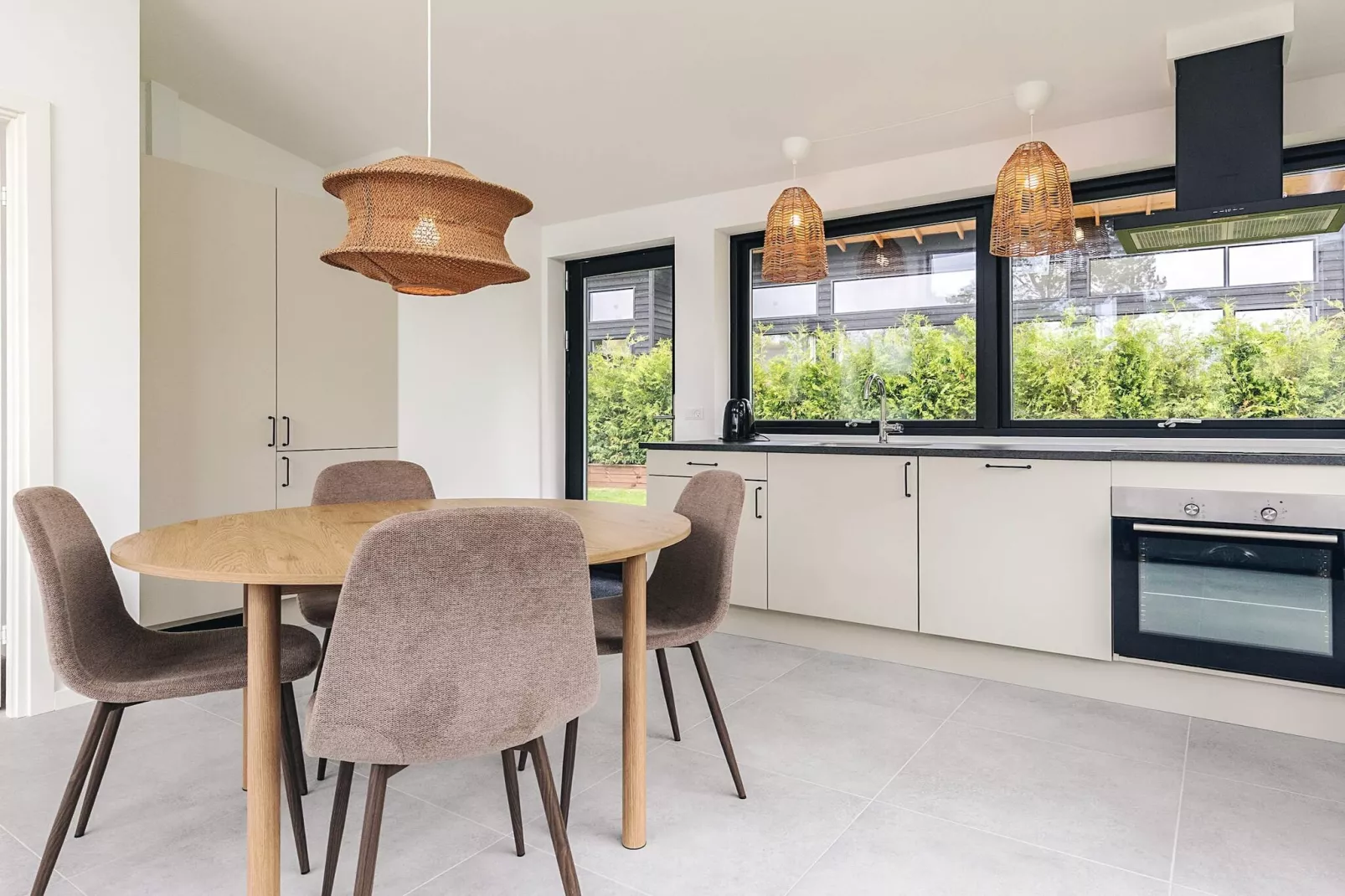 3 room,2 bath,Premium-Binnen