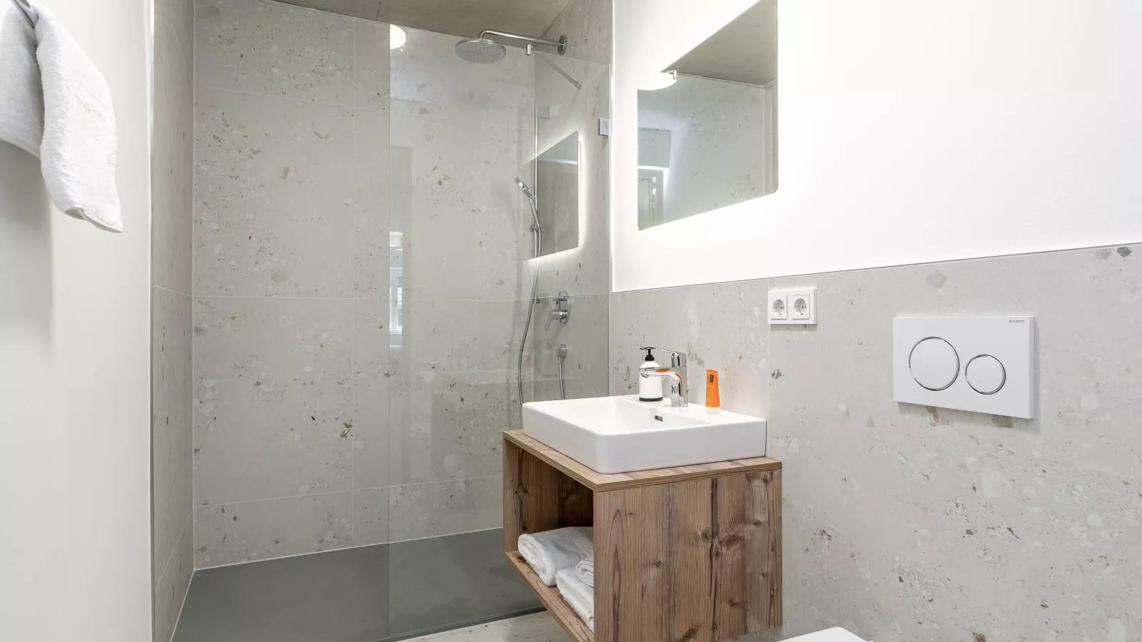 Hopfgarten Alpin Living Top 1 und 2-Badkamer