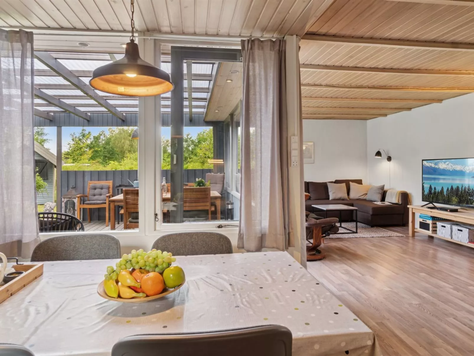 "Keke" - 2.5km from the sea-Binnen