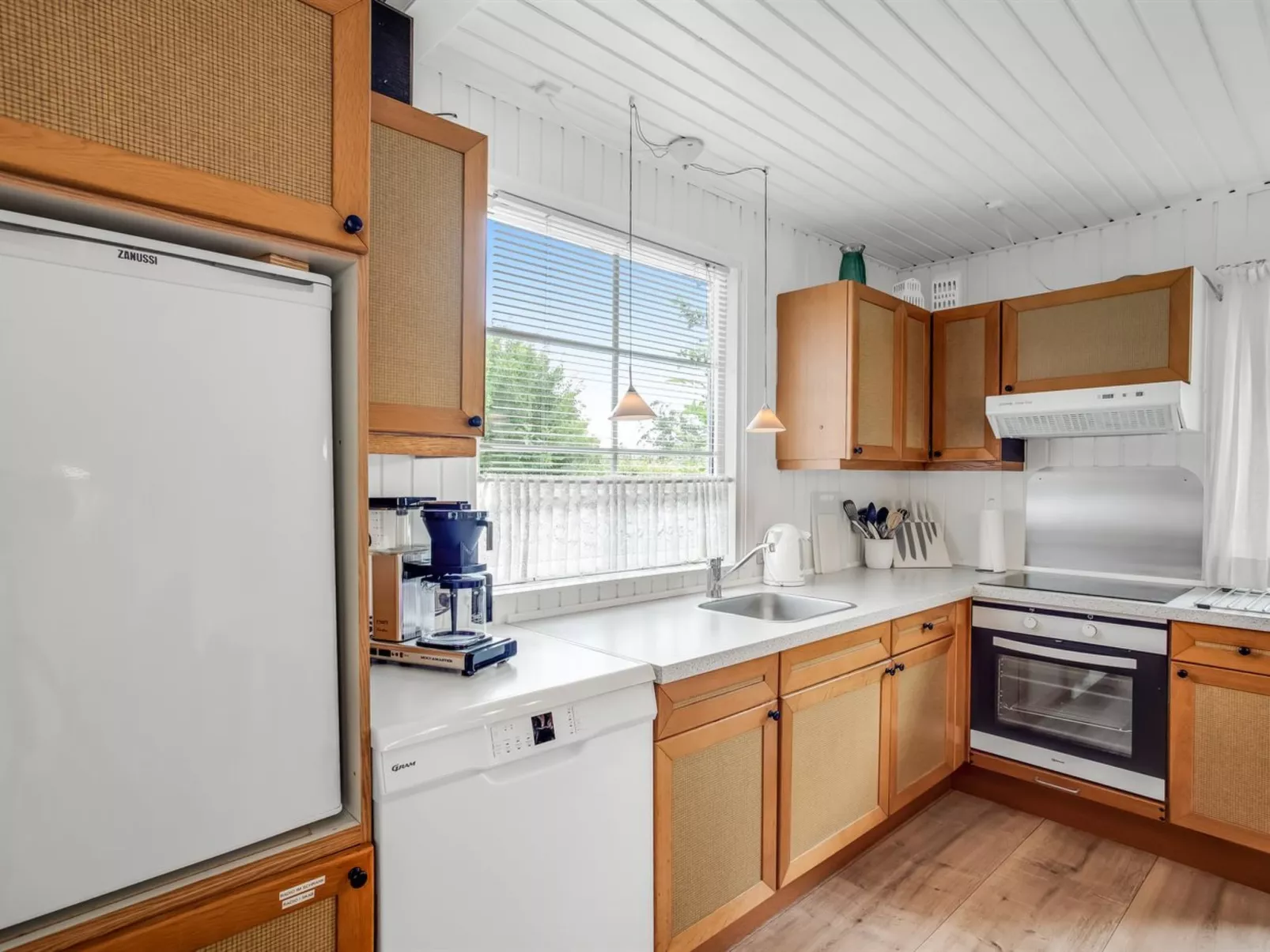 "Gravers" - 300m from the sea-Binnen