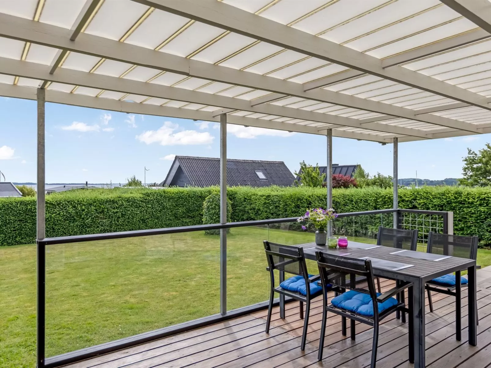 "Nielsine" - 250m from the sea-Buiten