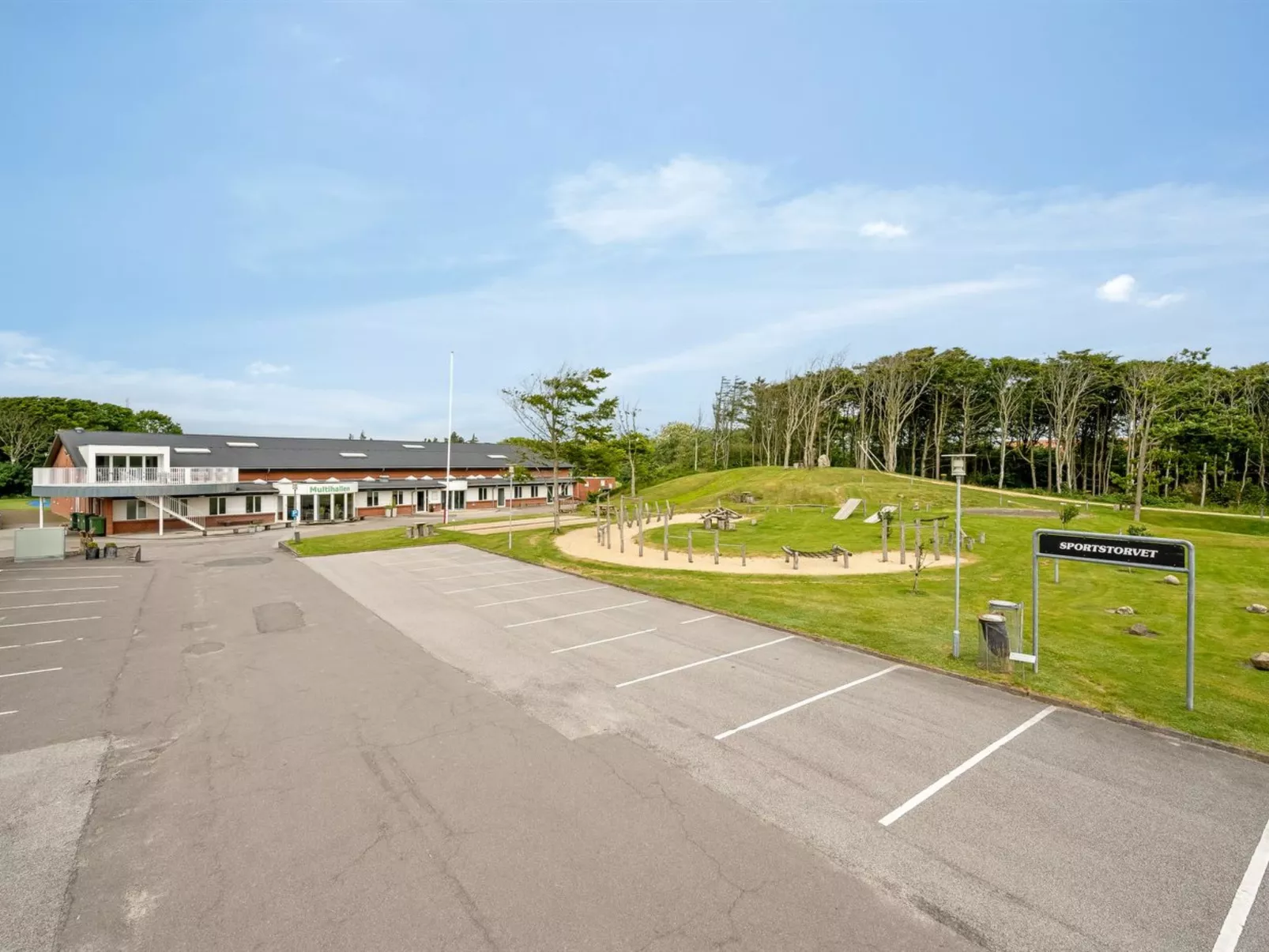 "Ernesta" -  from the sea-Buiten