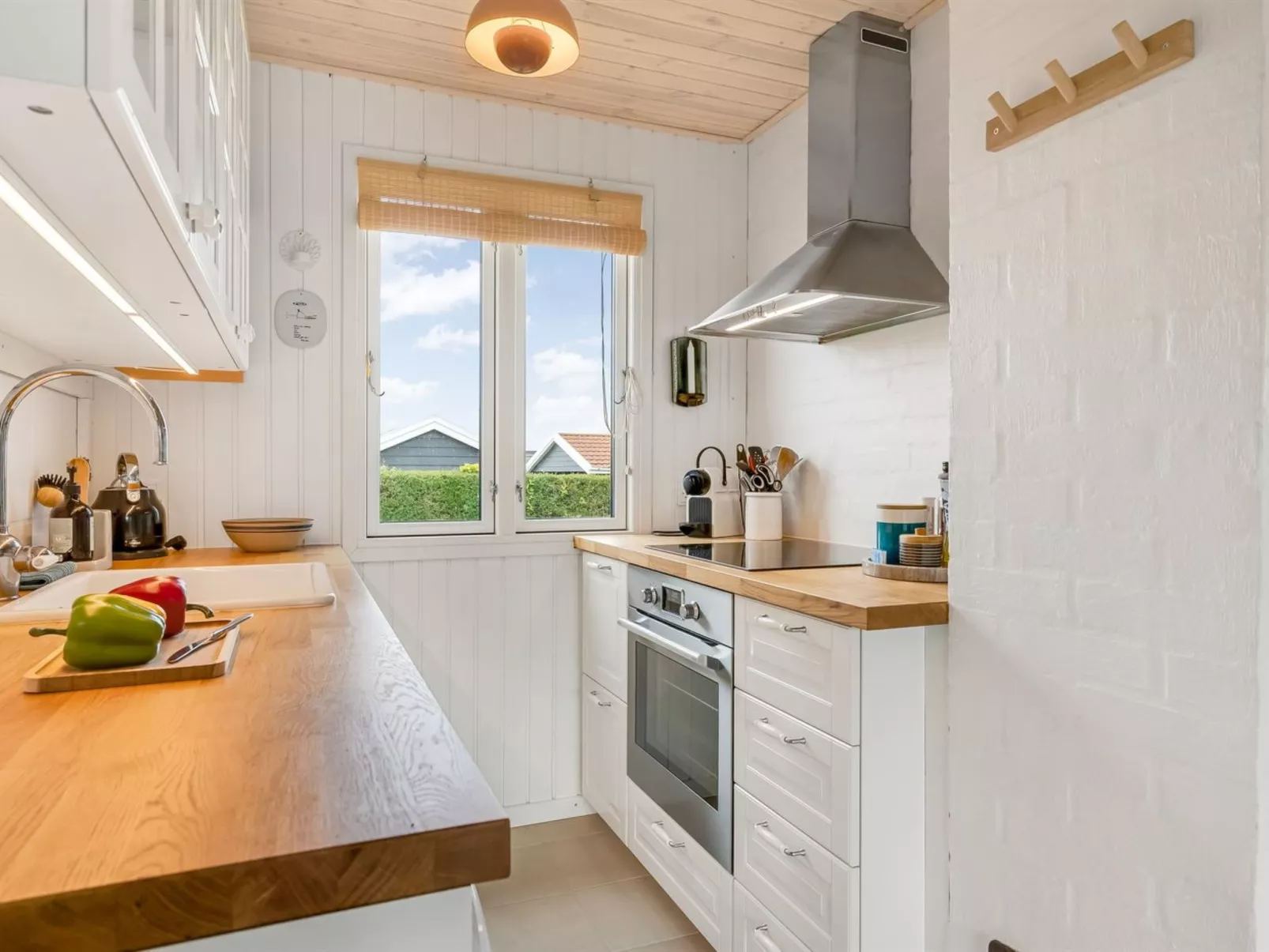 "Dragan" - 50m from the sea-Binnen