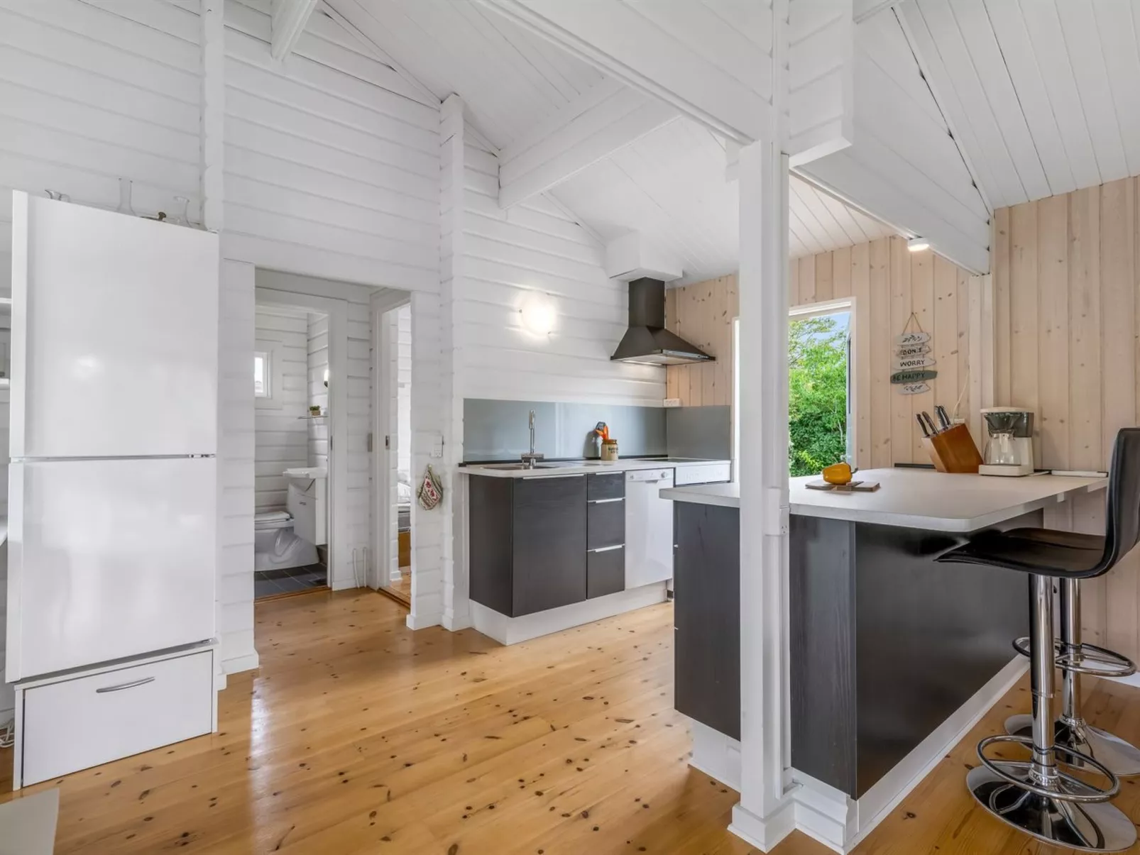 "Blesse" - 500m to the fjord-Binnen