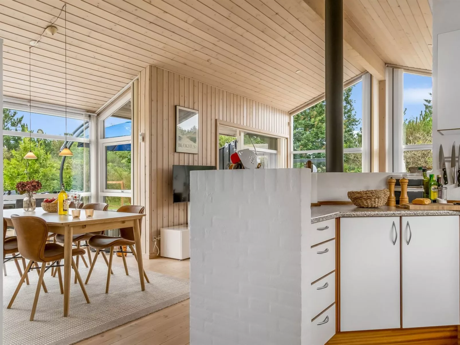 "Selvi" - 2.2km from the sea-Binnen