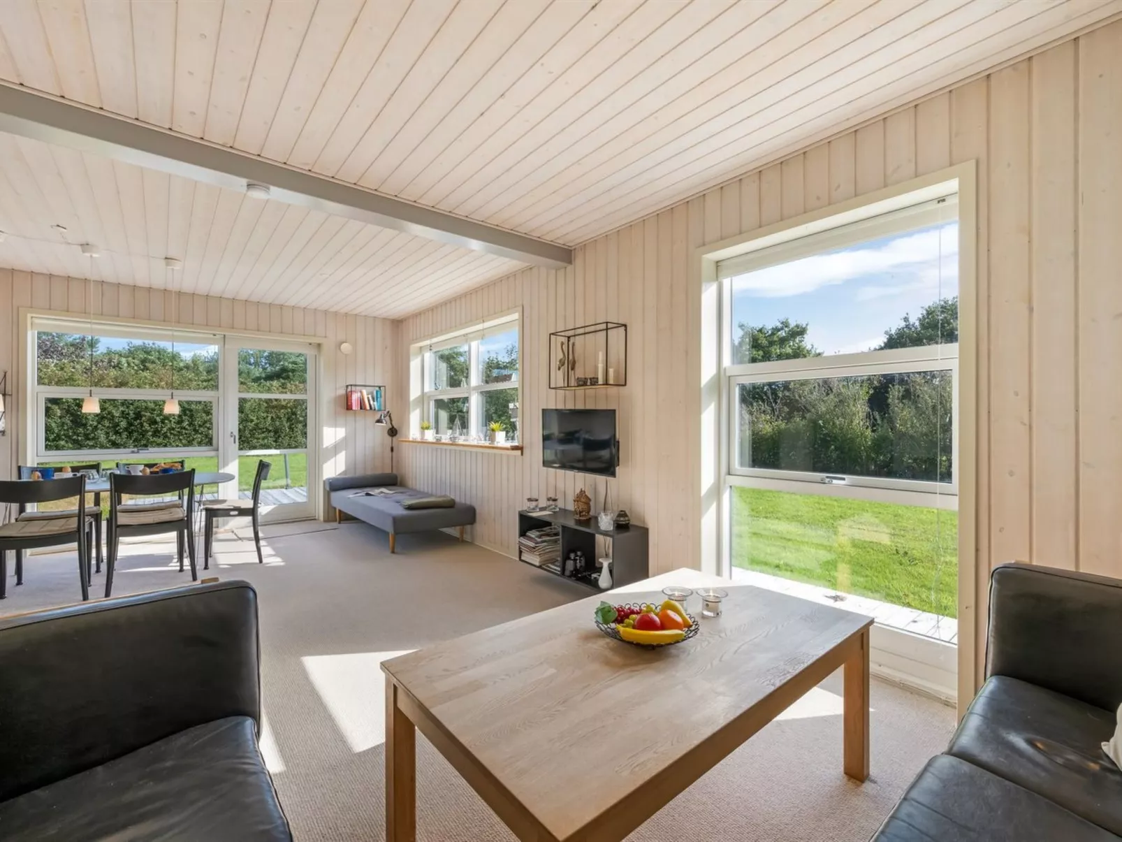 "Anja" - 550m to the fjord-Binnen