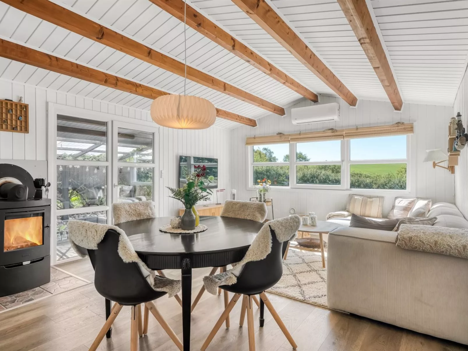 "Berner" - 500m to the fjord-Binnen