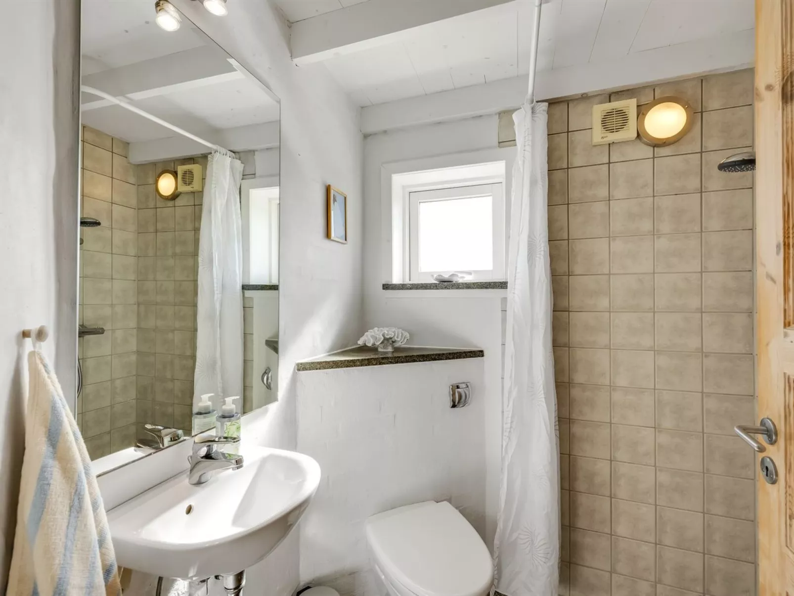 "Aiana" - 300m from the sea-Binnen