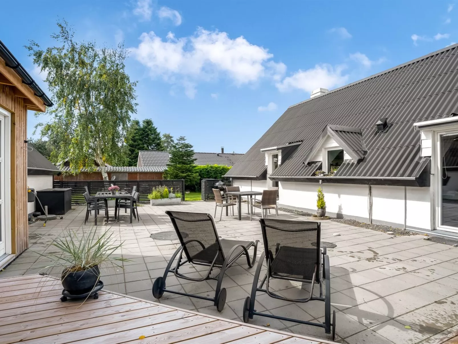 "Milutin" - 650m from the sea-Buiten