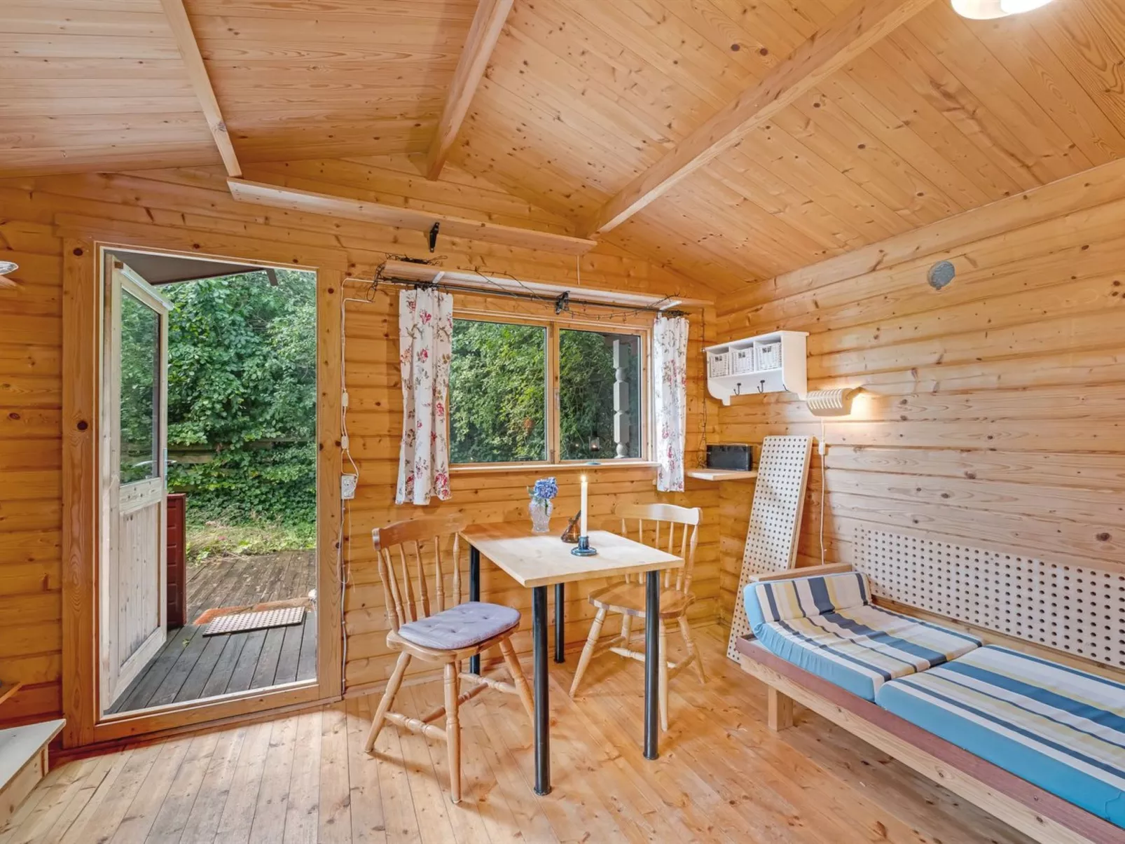 "Elea" - 450m to the fjord-Binnen