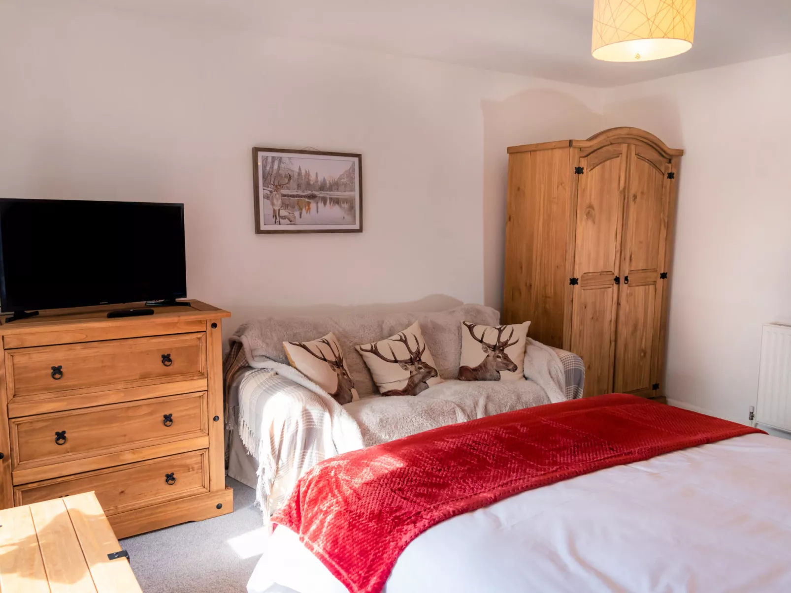 Court Cottage-Binnen