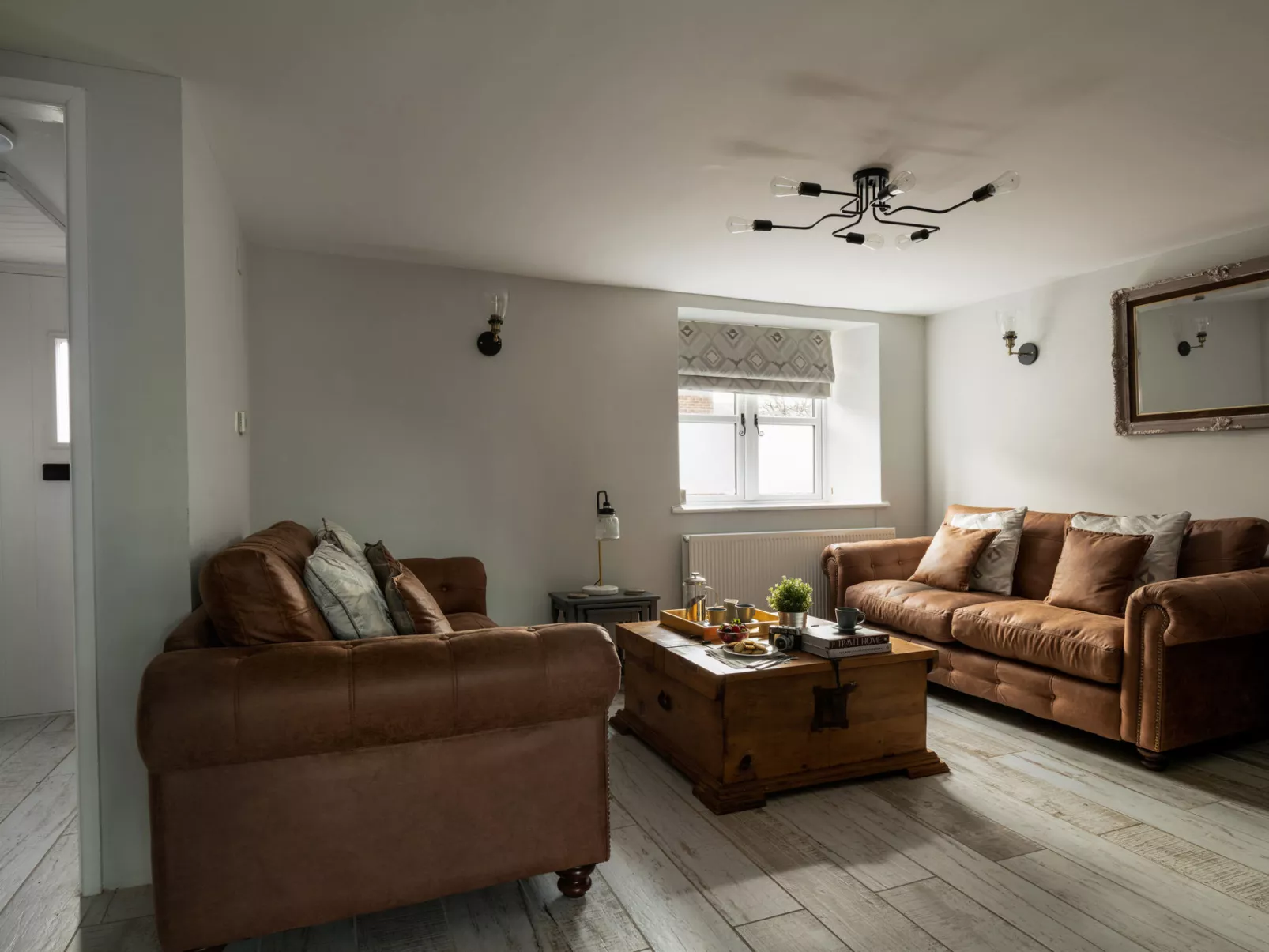 Esmor Cottage-Binnen