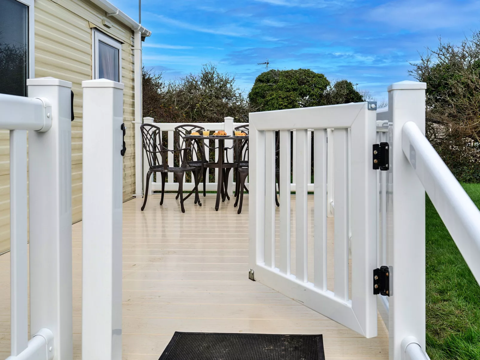 Phoenix Retreat-Buiten