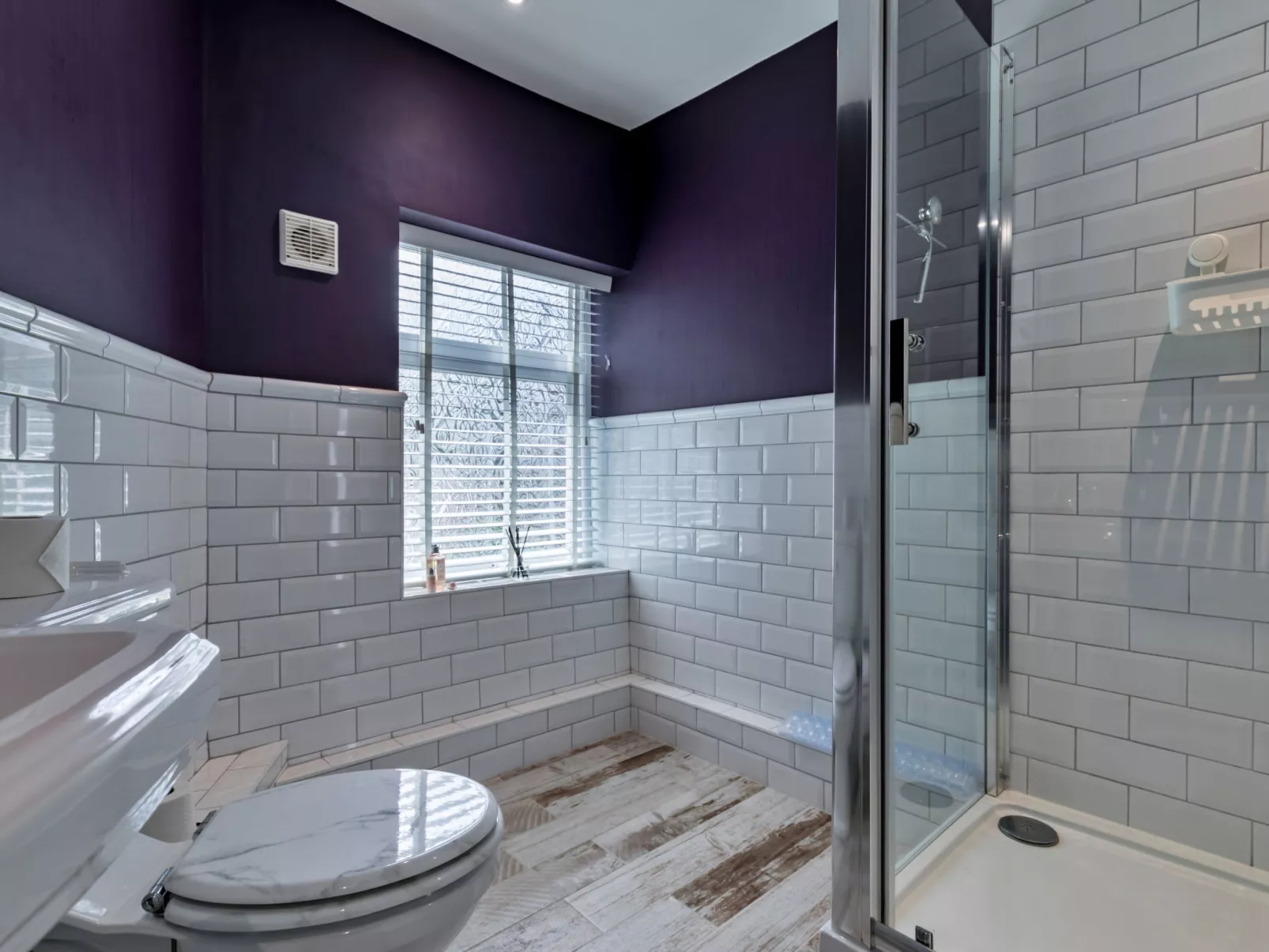 Suzy's Cottage-Binnen