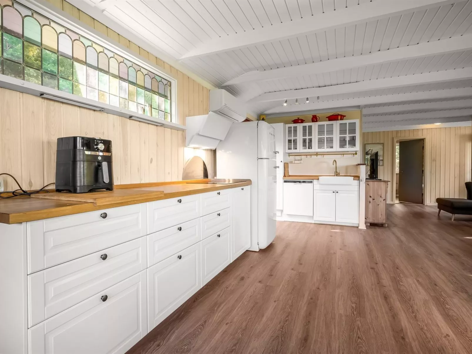 "Leani" - 150m from the sea-Binnen