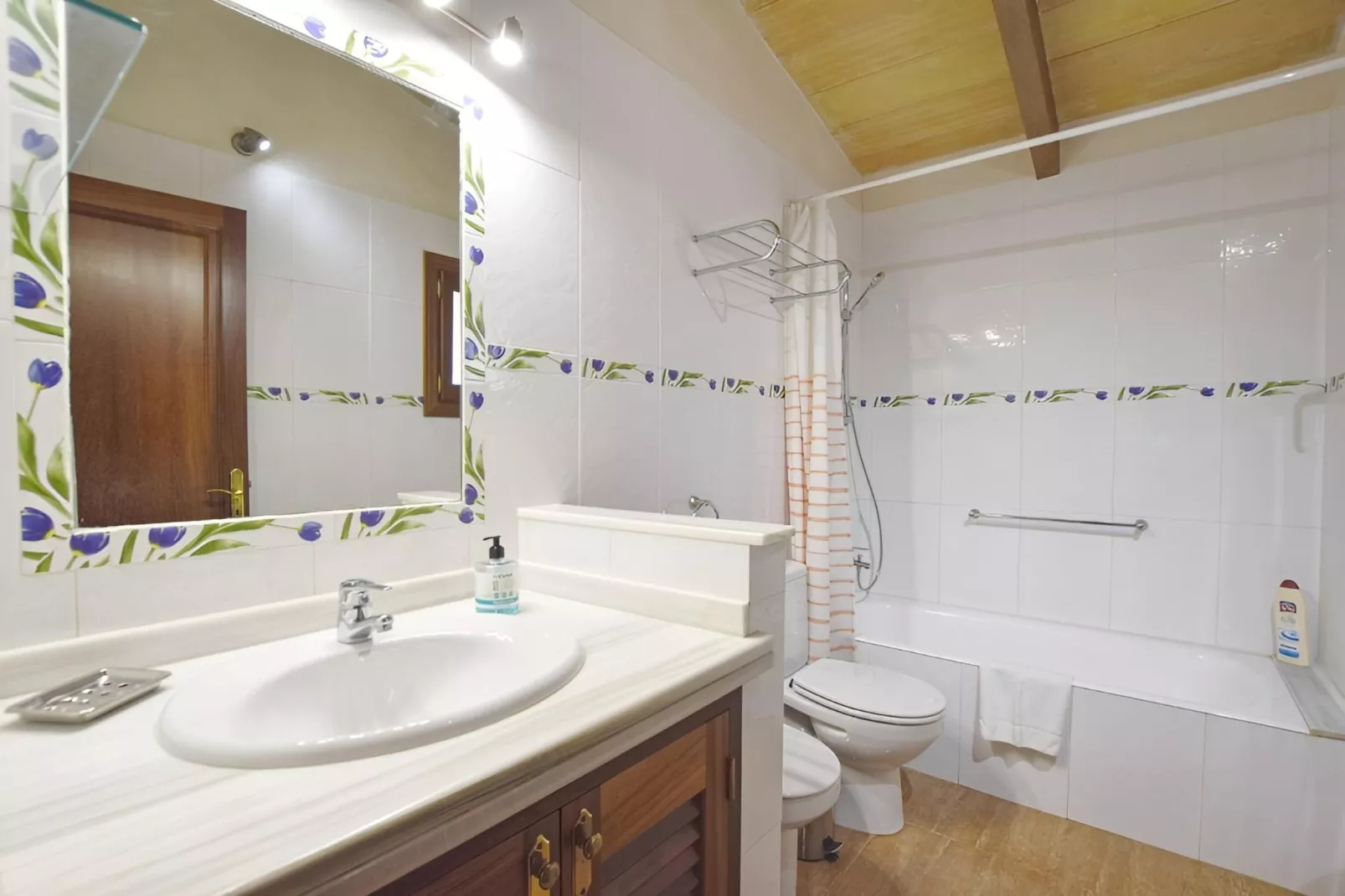 CA CLADERA  RAFAL ROIG - Badkamer