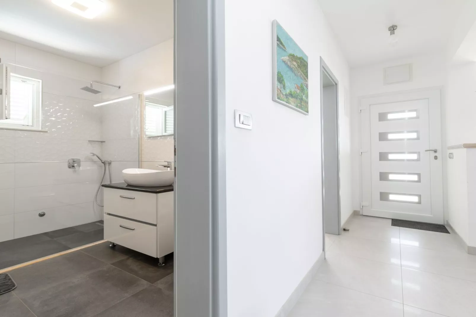 Modern Villa with Pool-Badkamer