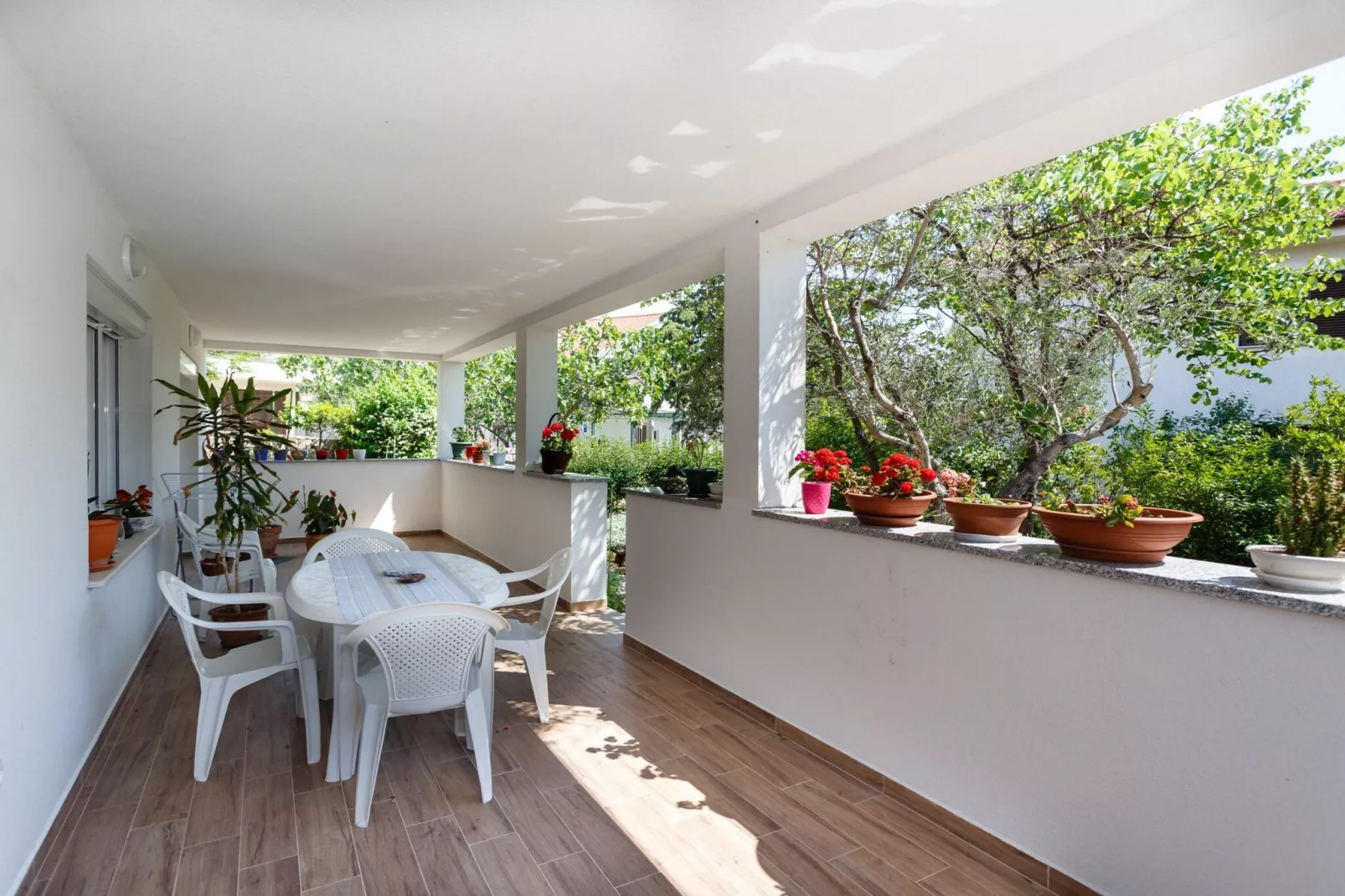 Cozy and Trendy Apartments Krk - Two Bedroom Apartment with Terrace-Binnen