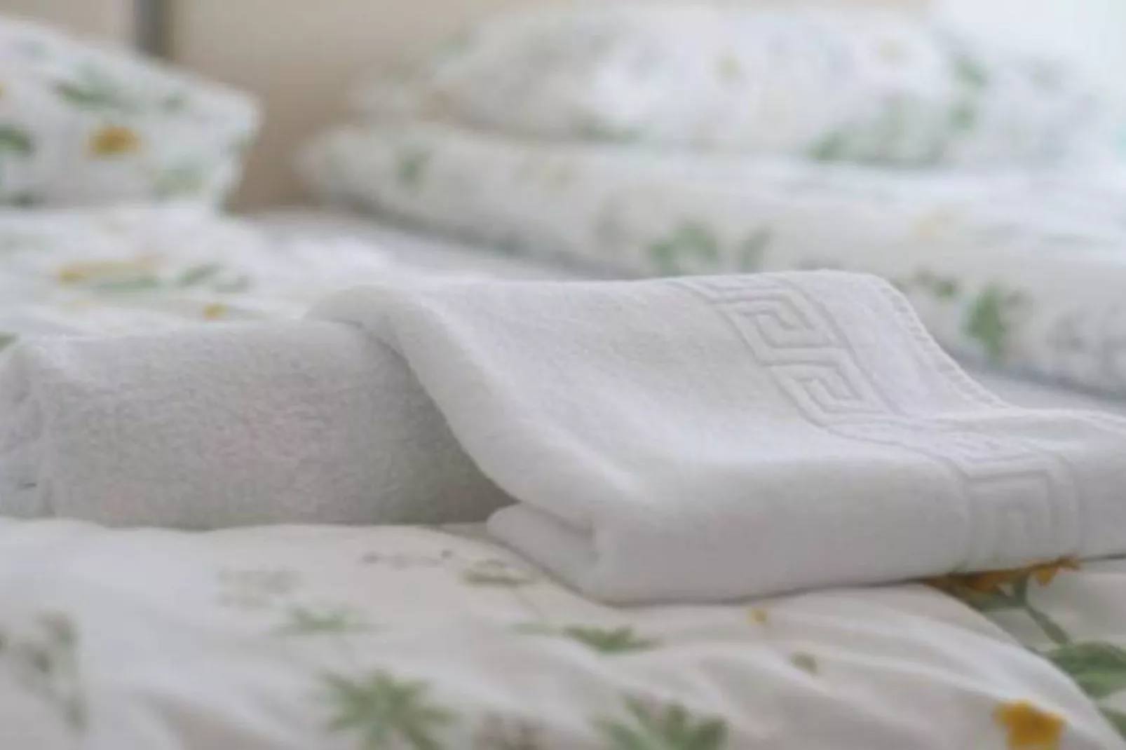 Stylish Retreat with BBQ and Modern Amenities near Terme - Three Bedroom Apartment-Slaapkamer