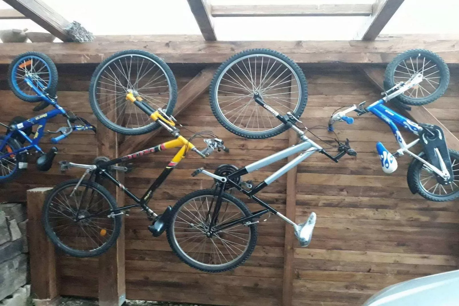 Comfortable Zreče Apartment with Playground and Private Parking, Ideal for Families - One Bedroom Apartment-Buitenlucht