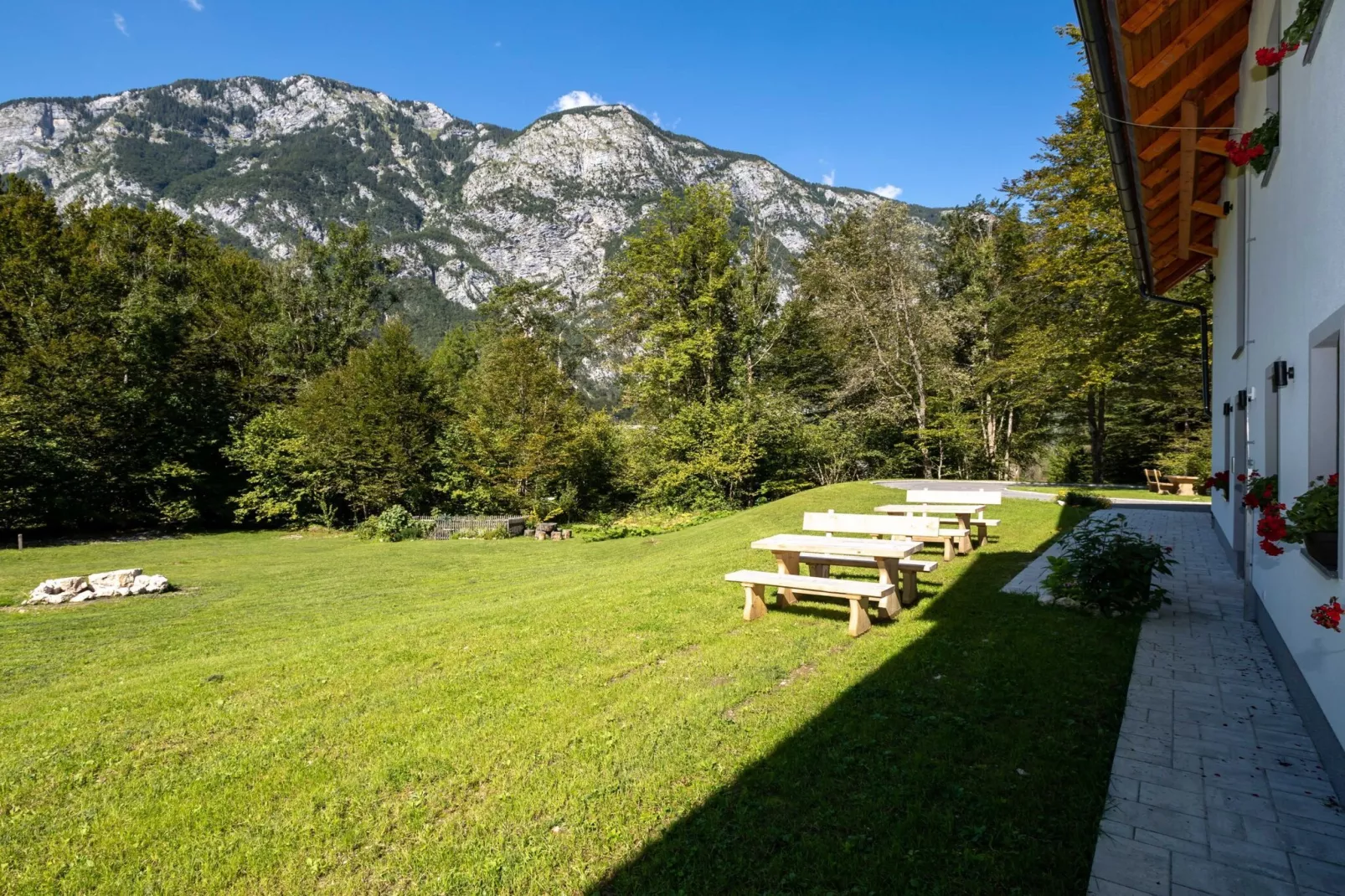 The Woodland Nook Apartments Bohinj - Classic Two Bedroom Apartment with Balcony (owner C)-Buitenlucht