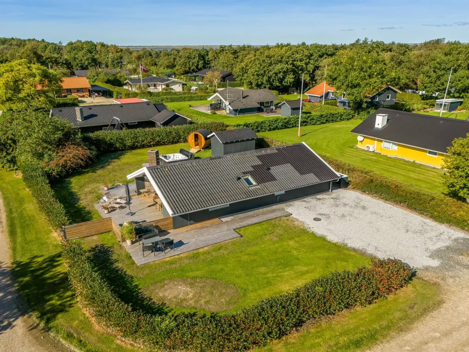 "Thamina" - 200m to the fjord-Buiten