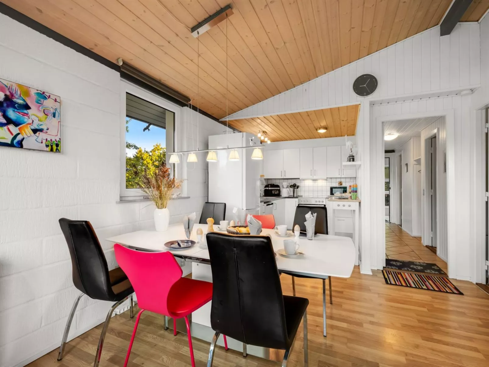 "Sjarlotte" - 400m to the fjord-Binnen