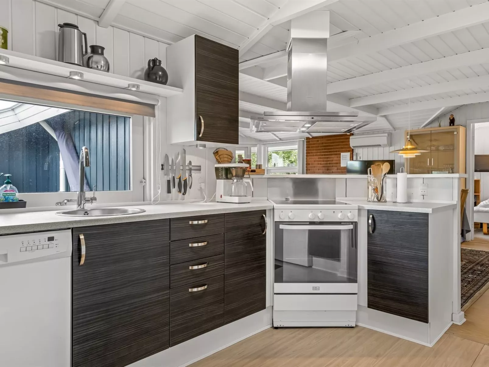 "Joonatan" - 900m from the sea-Binnen