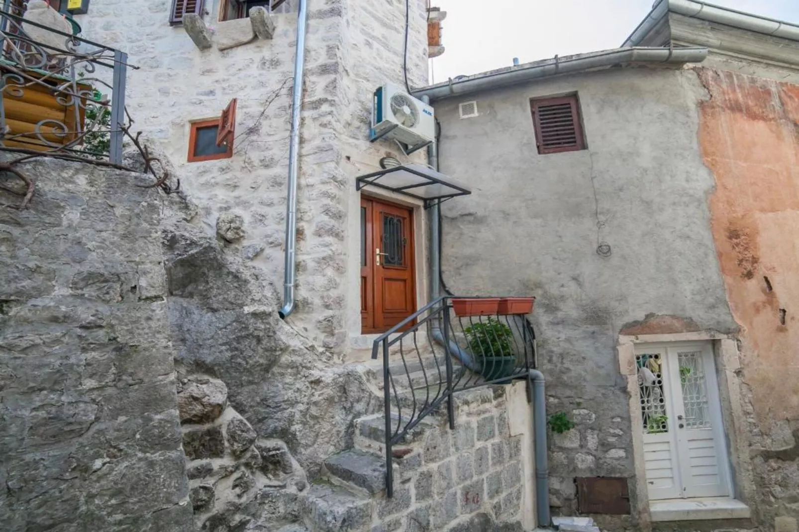 Cozy Stay in Kotor’s Old Town - Studio Apartment-Buitenlucht