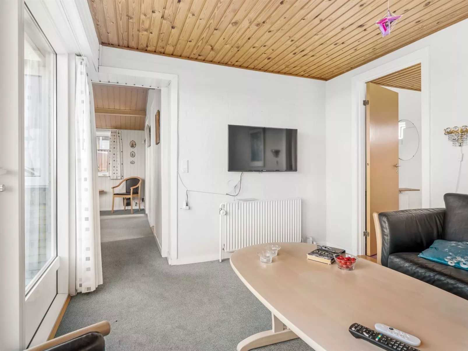 "Gisa" - 500m from the sea-Binnen