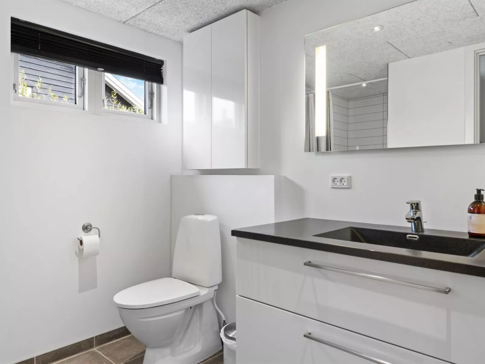 "Lanica" - 150m from the sea-Binnen