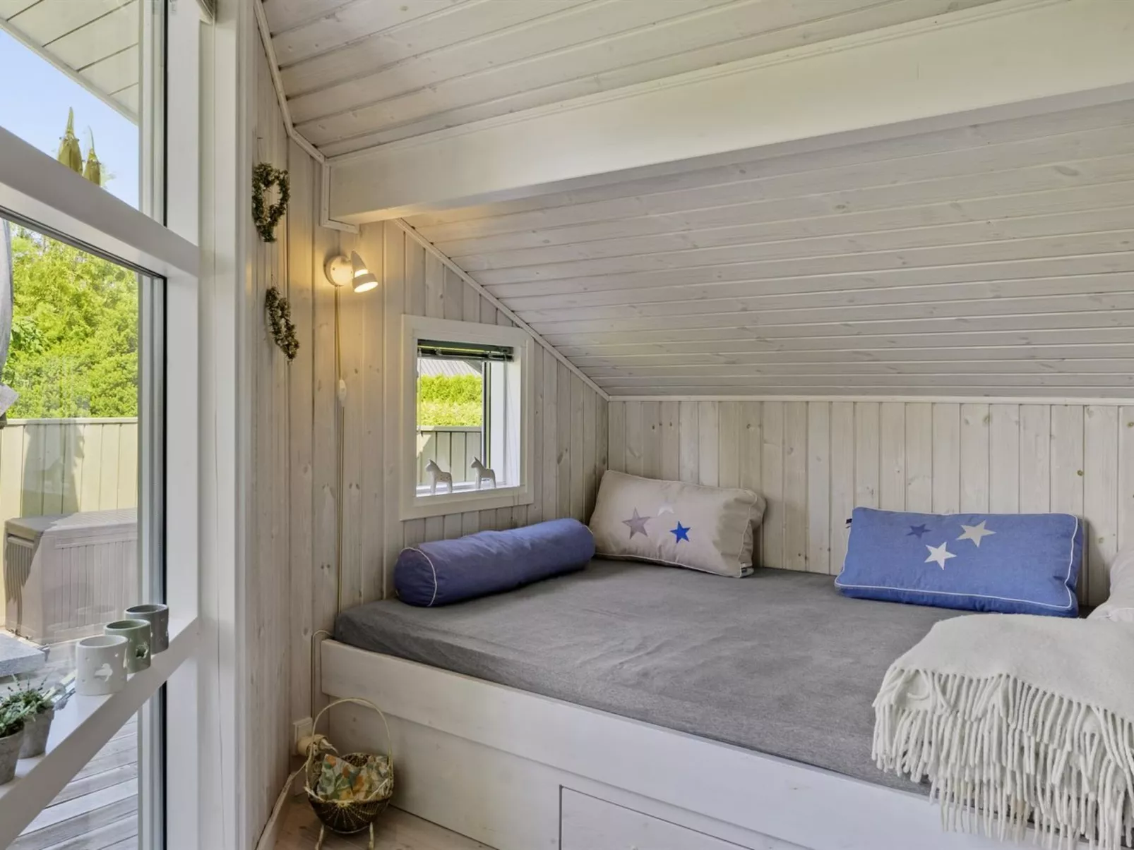 "Erok" -  from the sea-Binnen