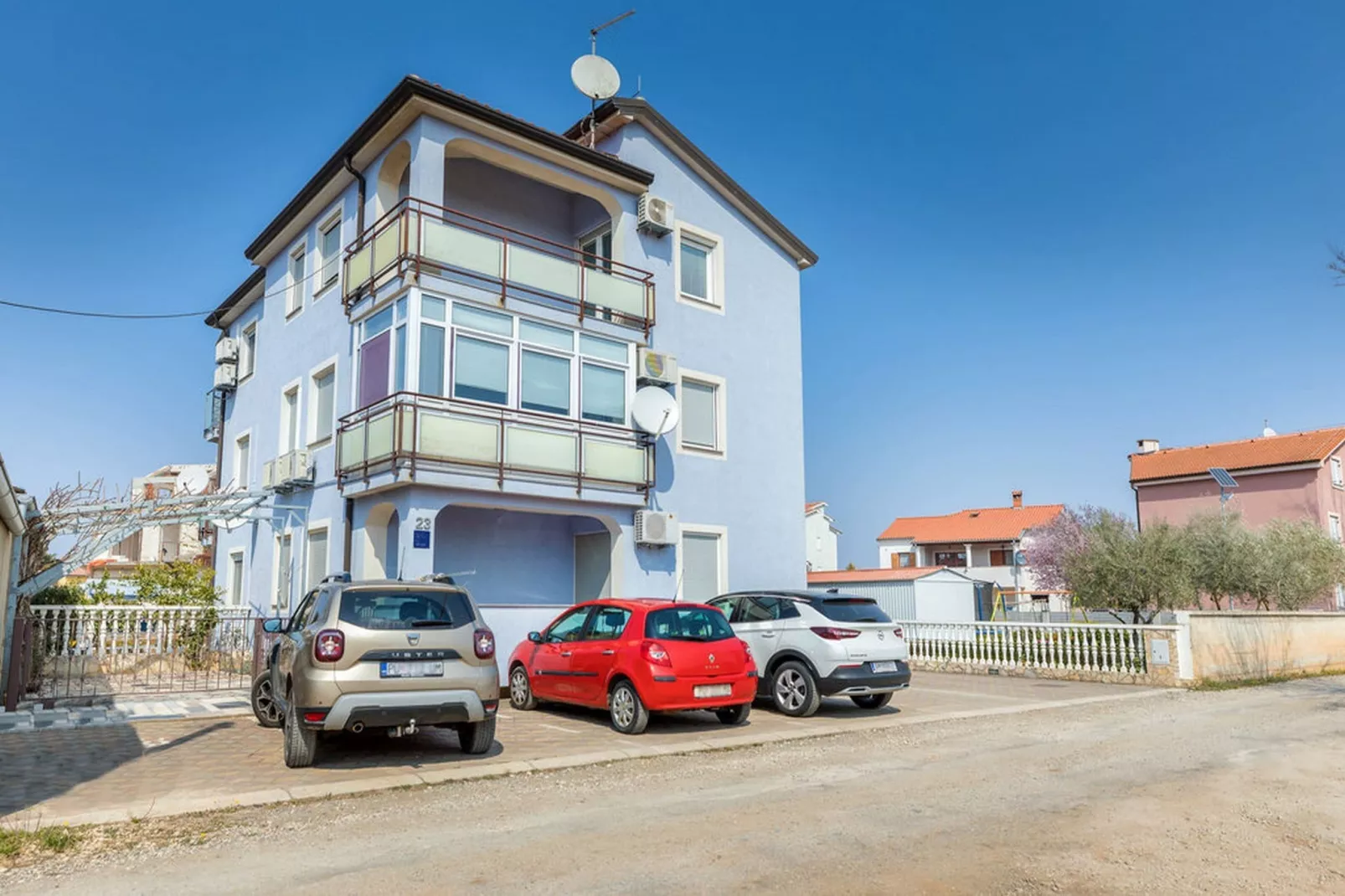 Apartment Dana - Two Bedroom Apartment with Terrace-Buitenlucht