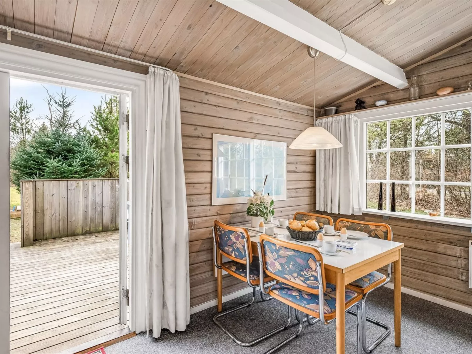 "Leandra" - 11km from the sea-Binnen