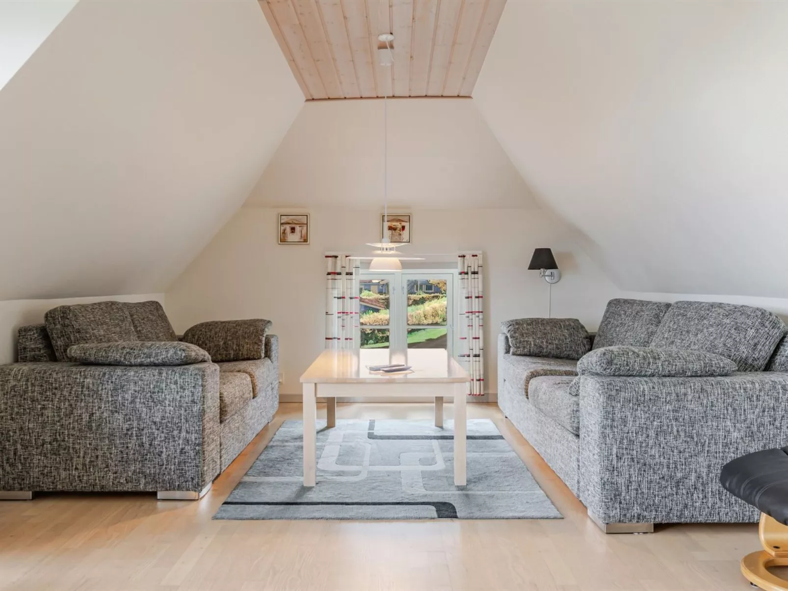 "Arvi" - 100m from the sea-Binnen