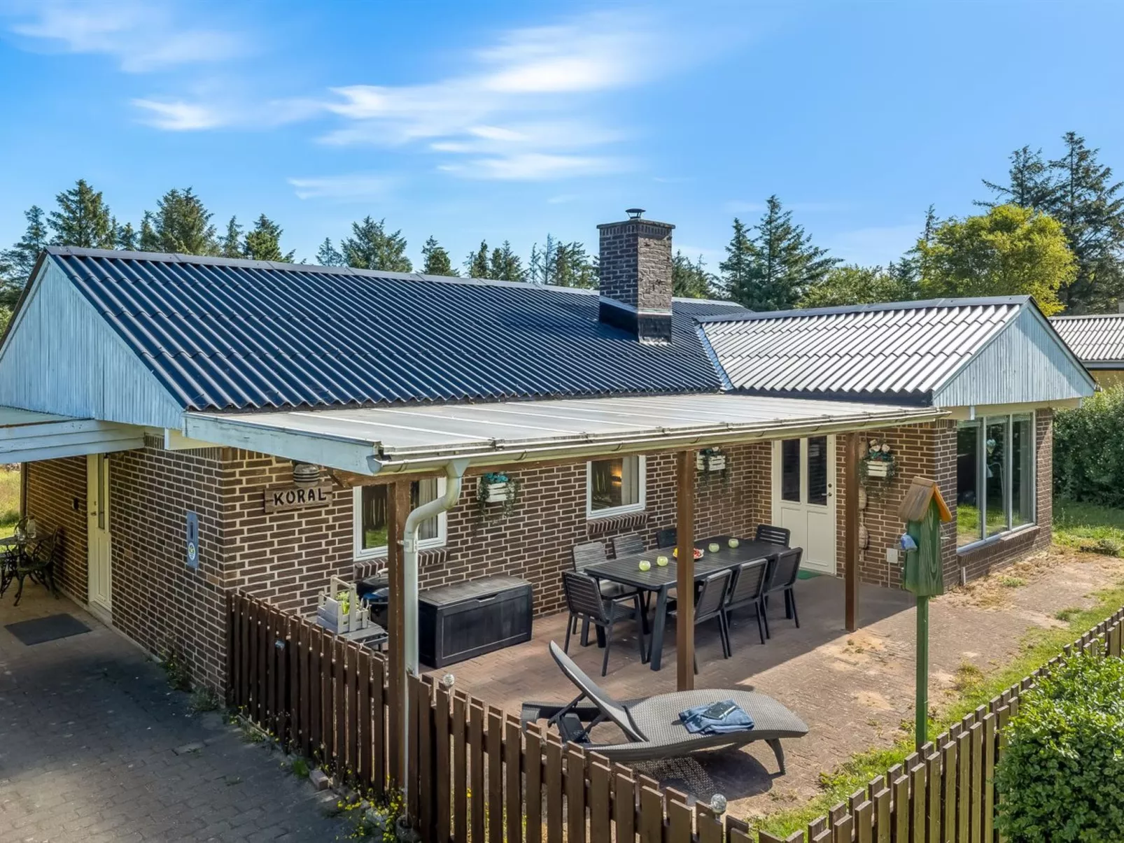 "Tholf" - 100m to the fjord-Buiten