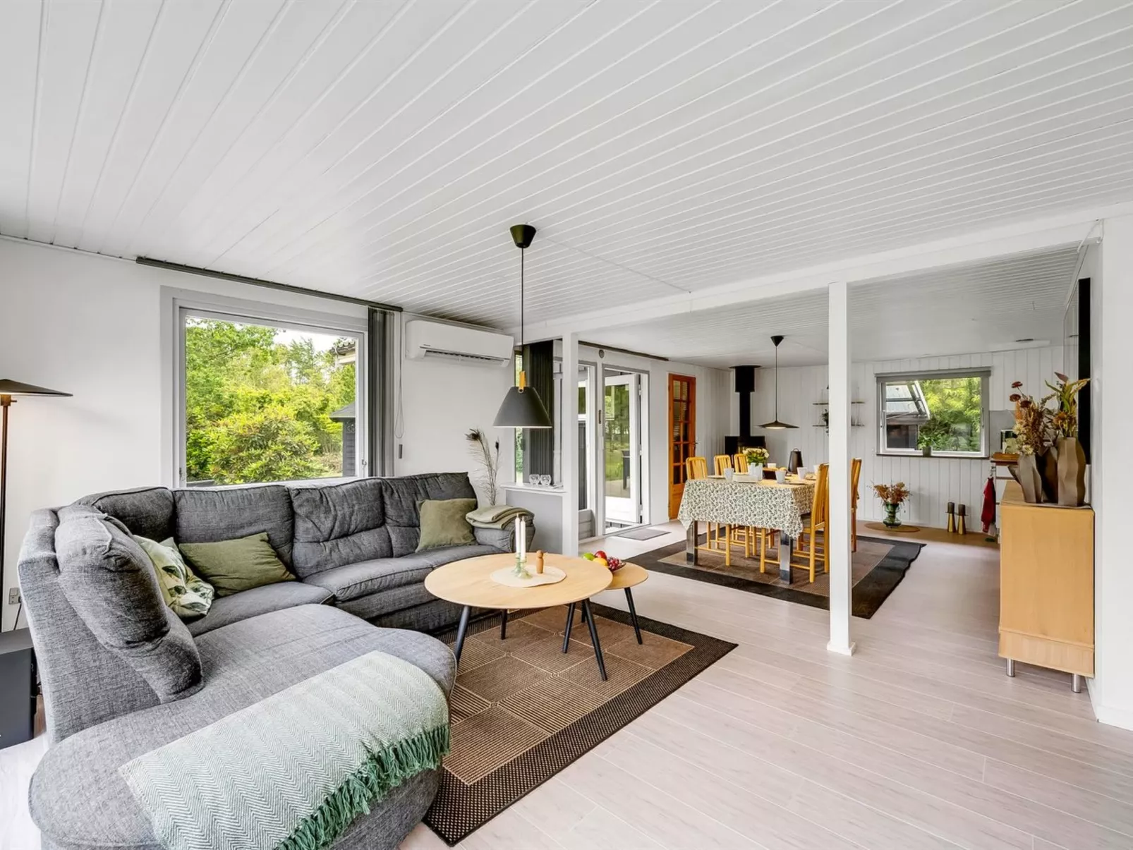 "Embla" - 500m to the fjord-Binnen