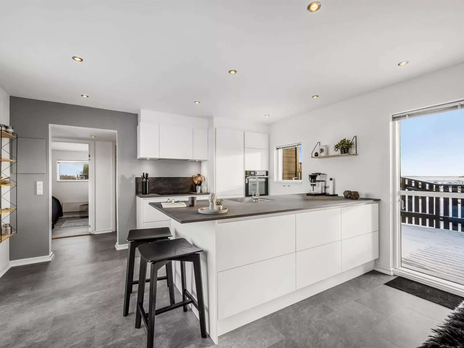 "Damaskin" - 300m from the sea-Binnen