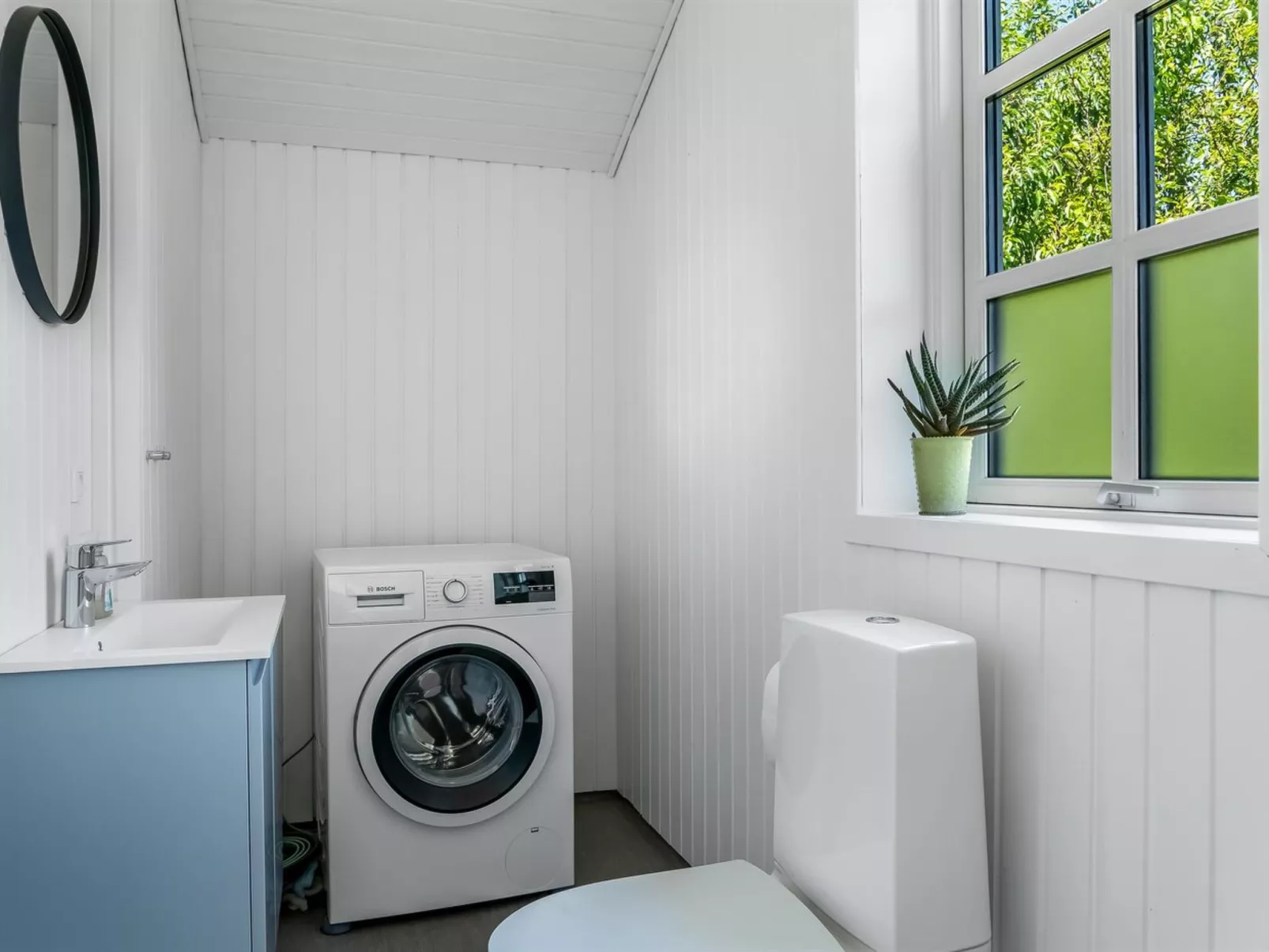 "Ansberga" - 1km from the sea-Binnen