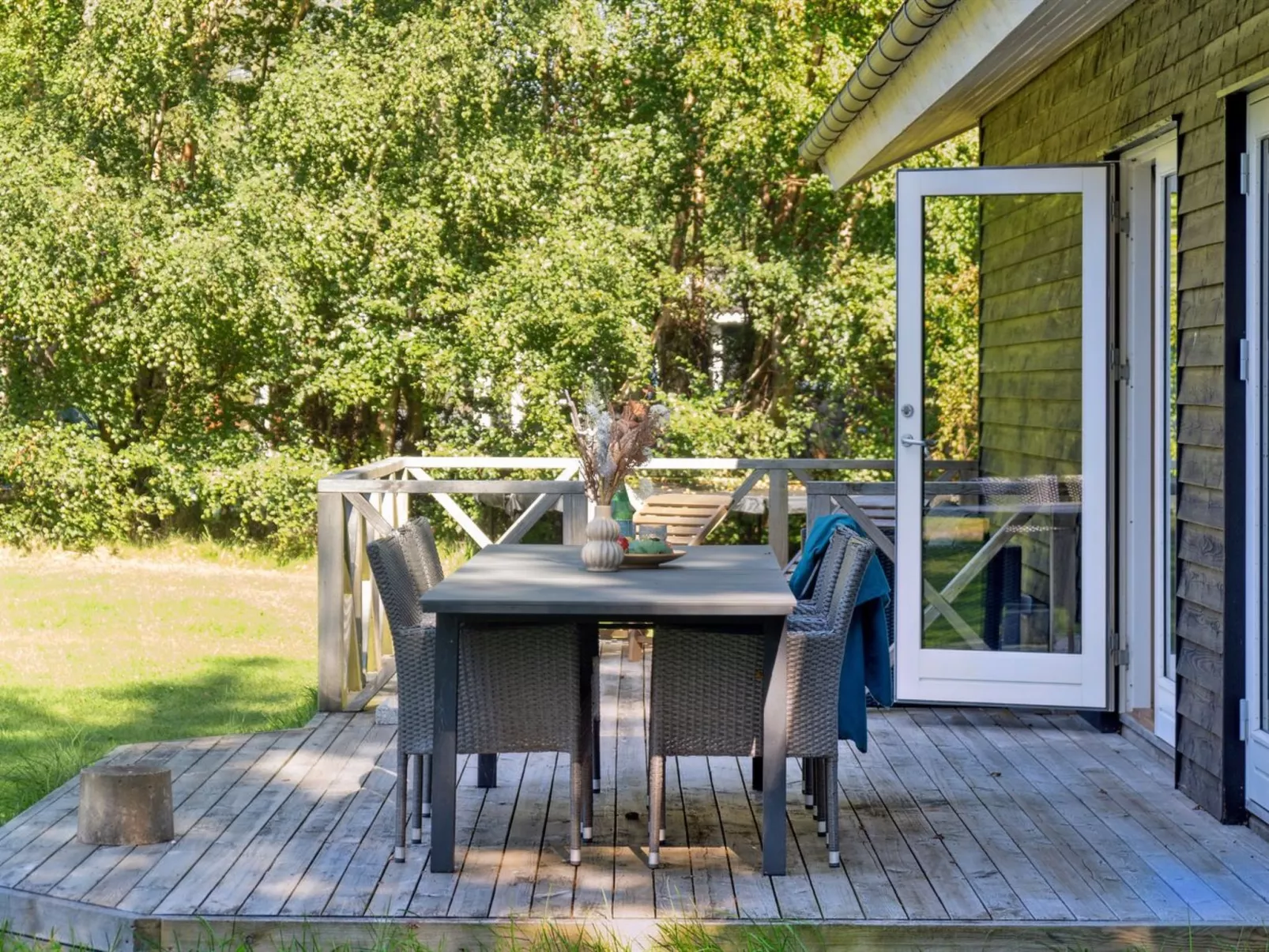 "Pietari" - 1.2km from the sea-Buiten