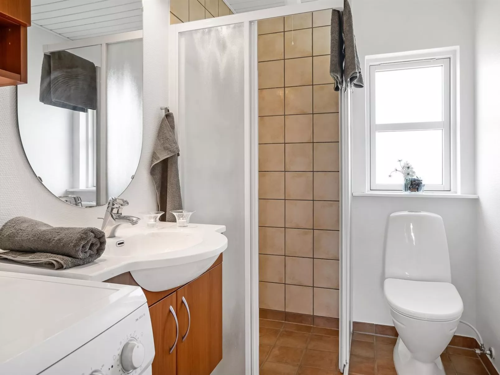 "Troels" - 750m from the sea-Binnen