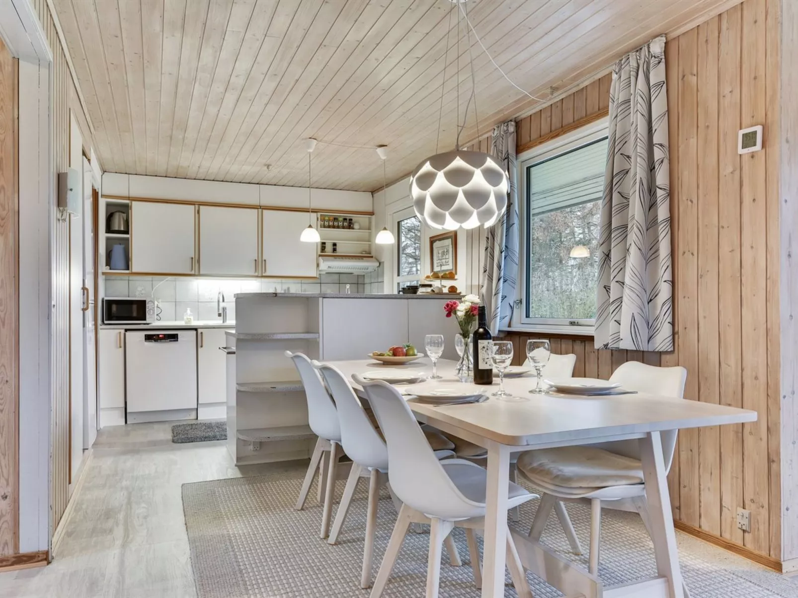 "Verneri" - 300m from the sea-Binnen