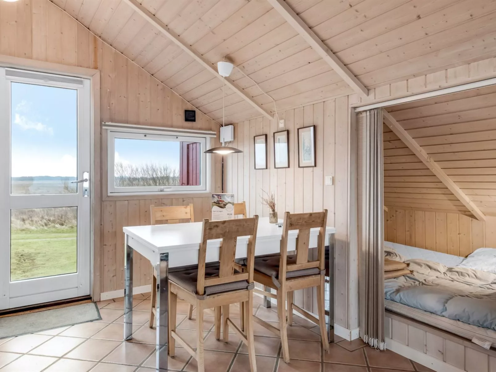 "Neia" - 640m from the sea-Binnen