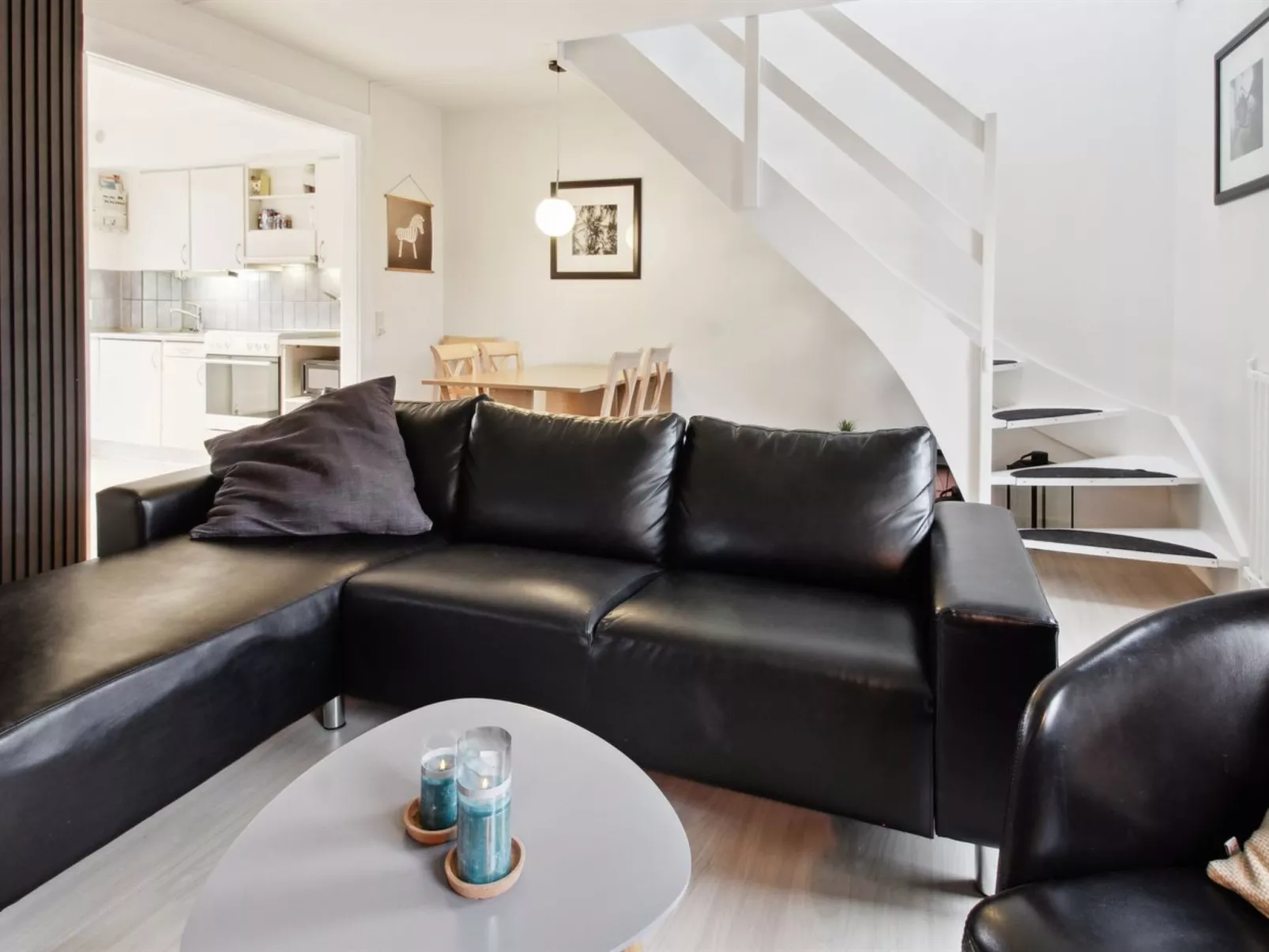 "Aswith" - 2.3km from the sea-Binnen