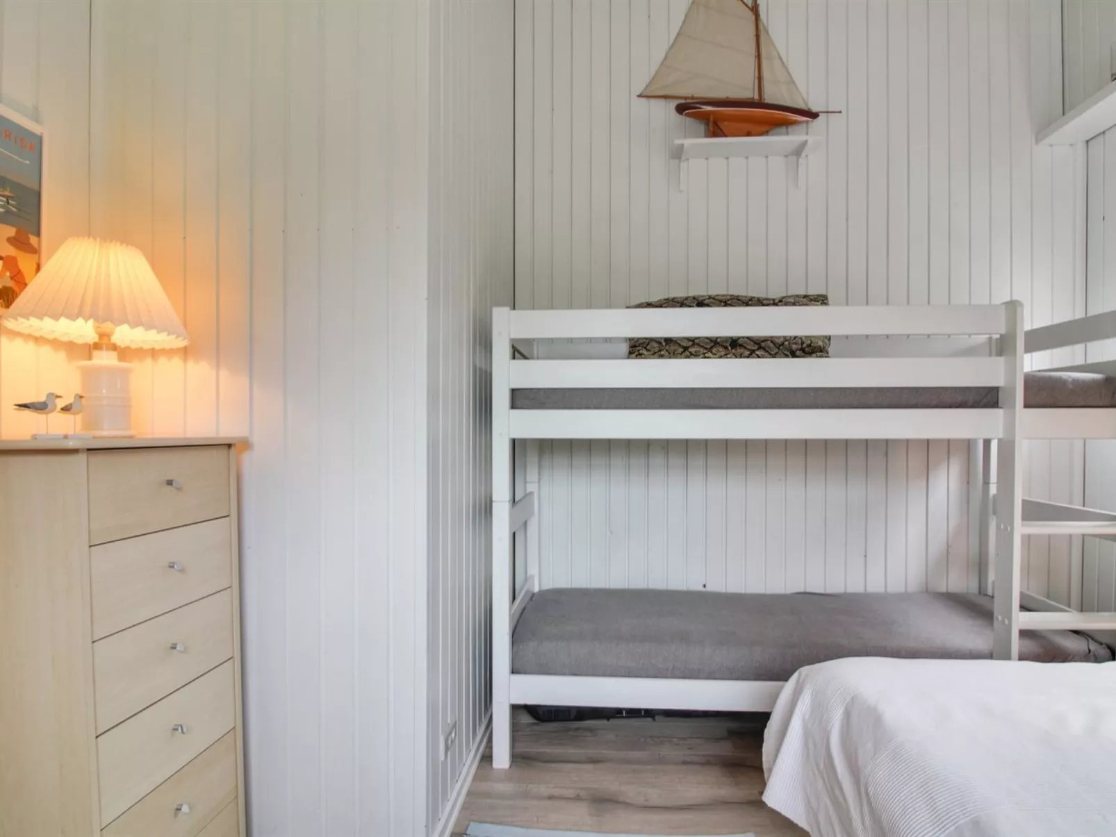 "Henryette" - 200m from the sea-Binnen