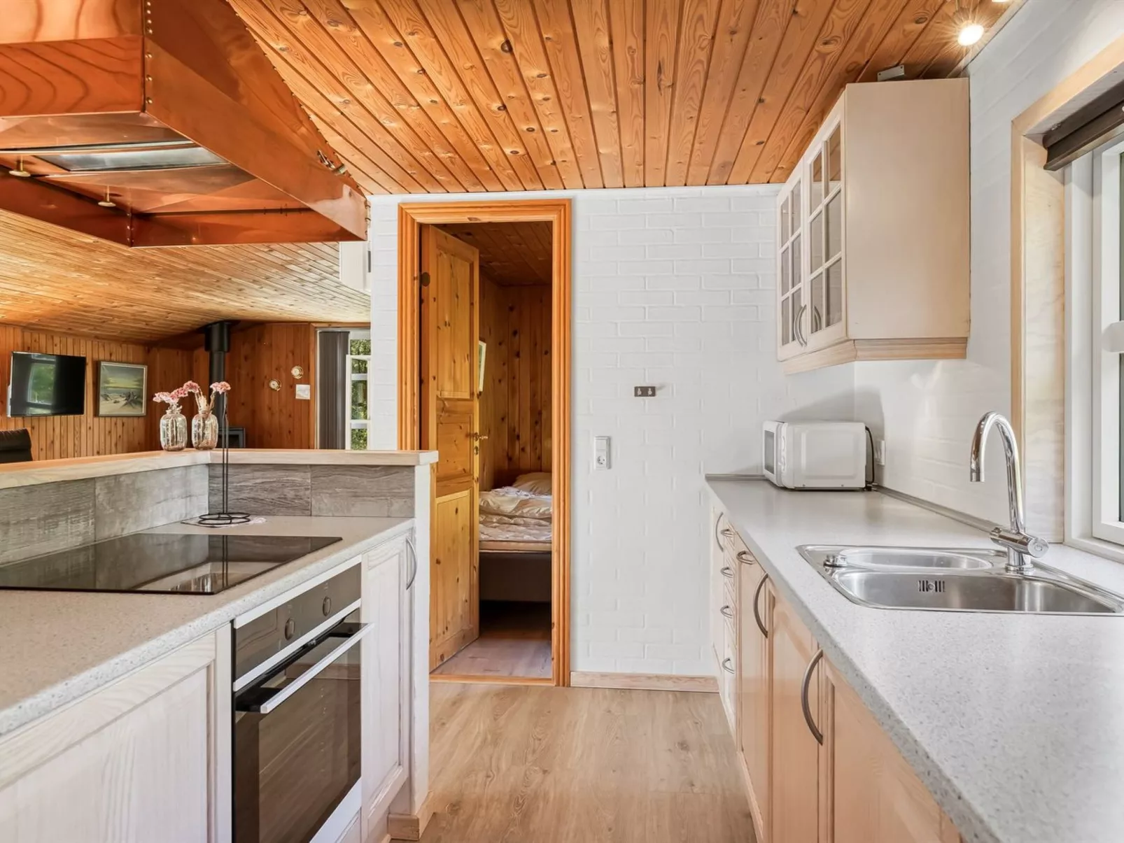 "Troen" - 3.8km from the sea-Binnen