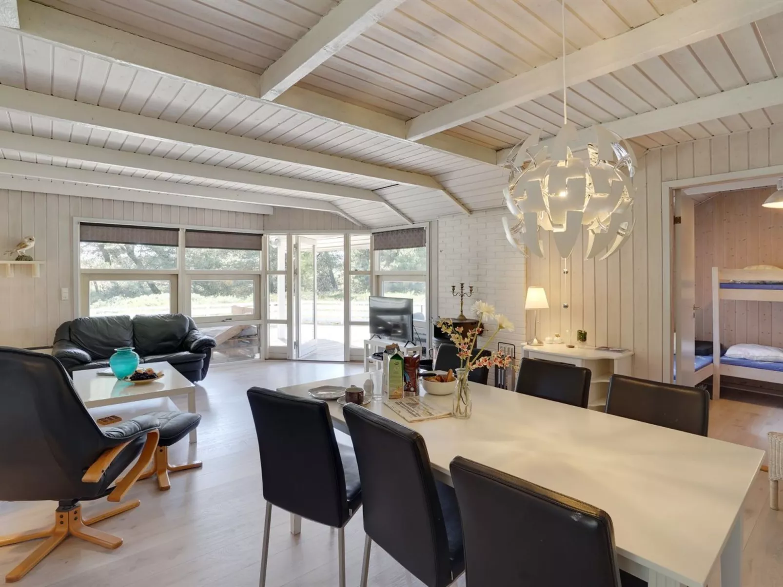 "Lin" - 2.9km from the sea-Binnen