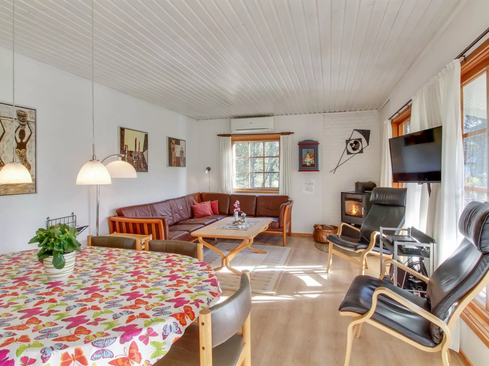 "Botilde" - 1km from the sea-Binnen