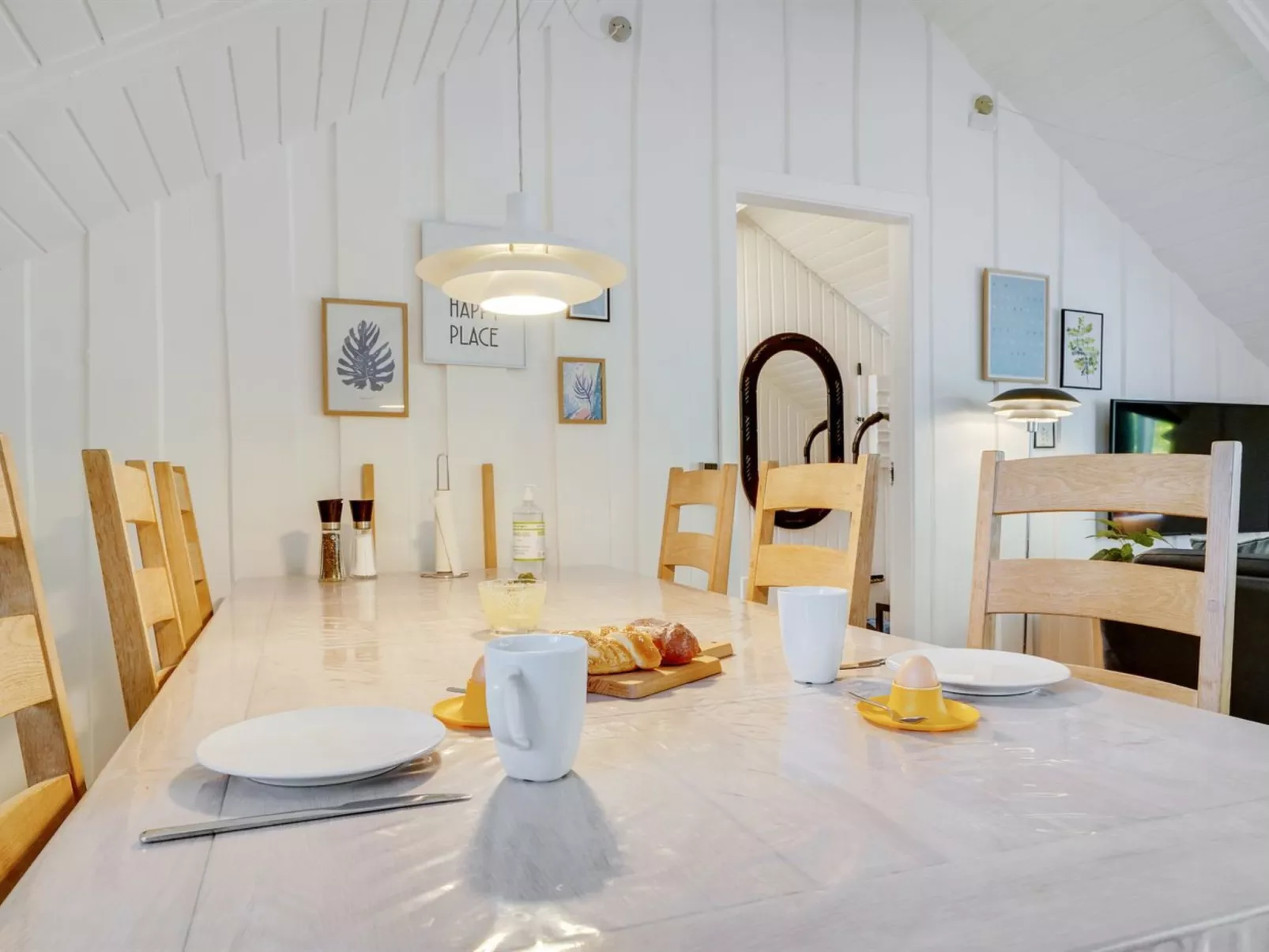 "Hjalmara" - 900m from the sea-Binnen