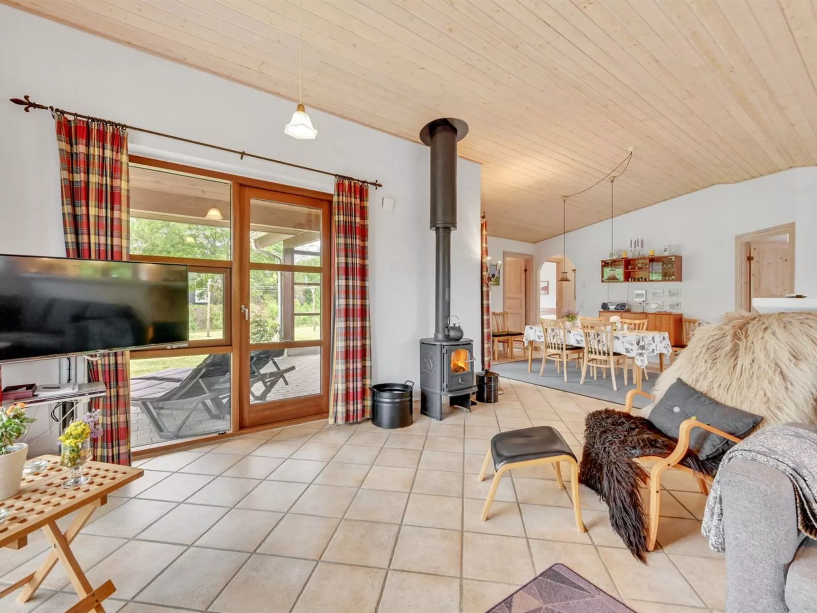 "Rika" - 525m to the fjord-Binnen